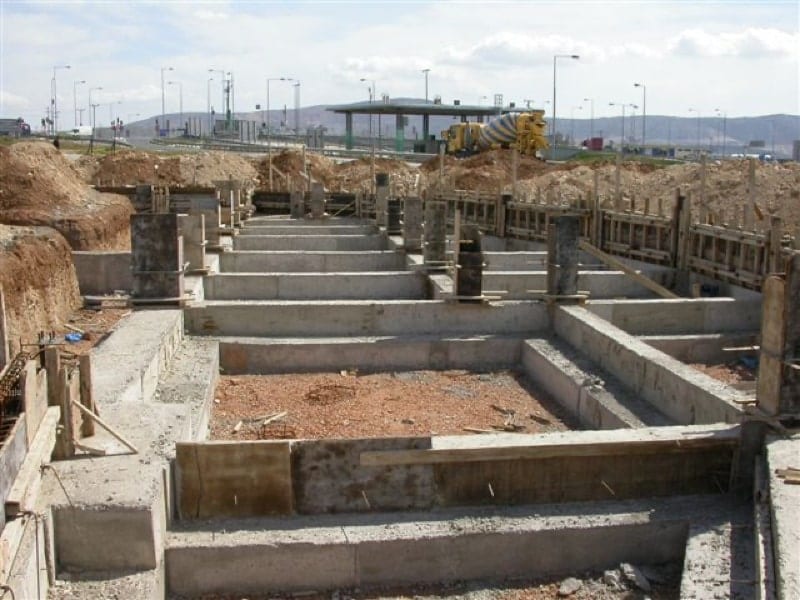 Τα εντυπωσιακά θεμέλια του κτιρίου