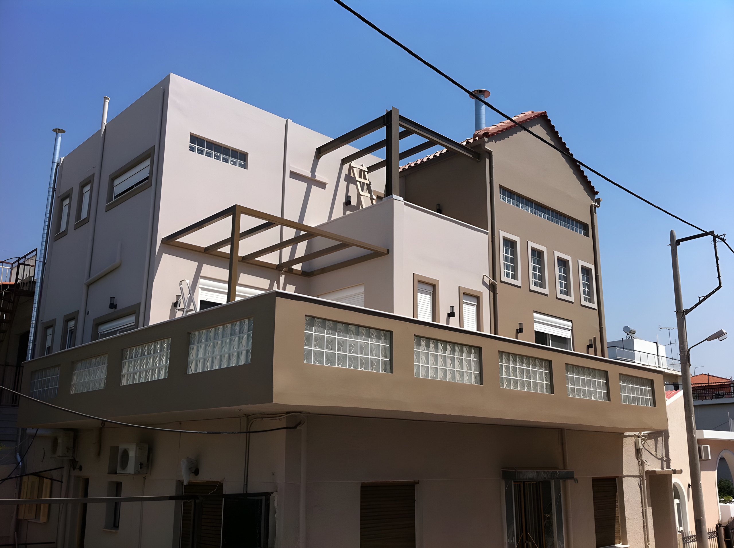 Διώροφο πανωσήκωμα σε κατοικία στο Χαϊδάρι Αττικής