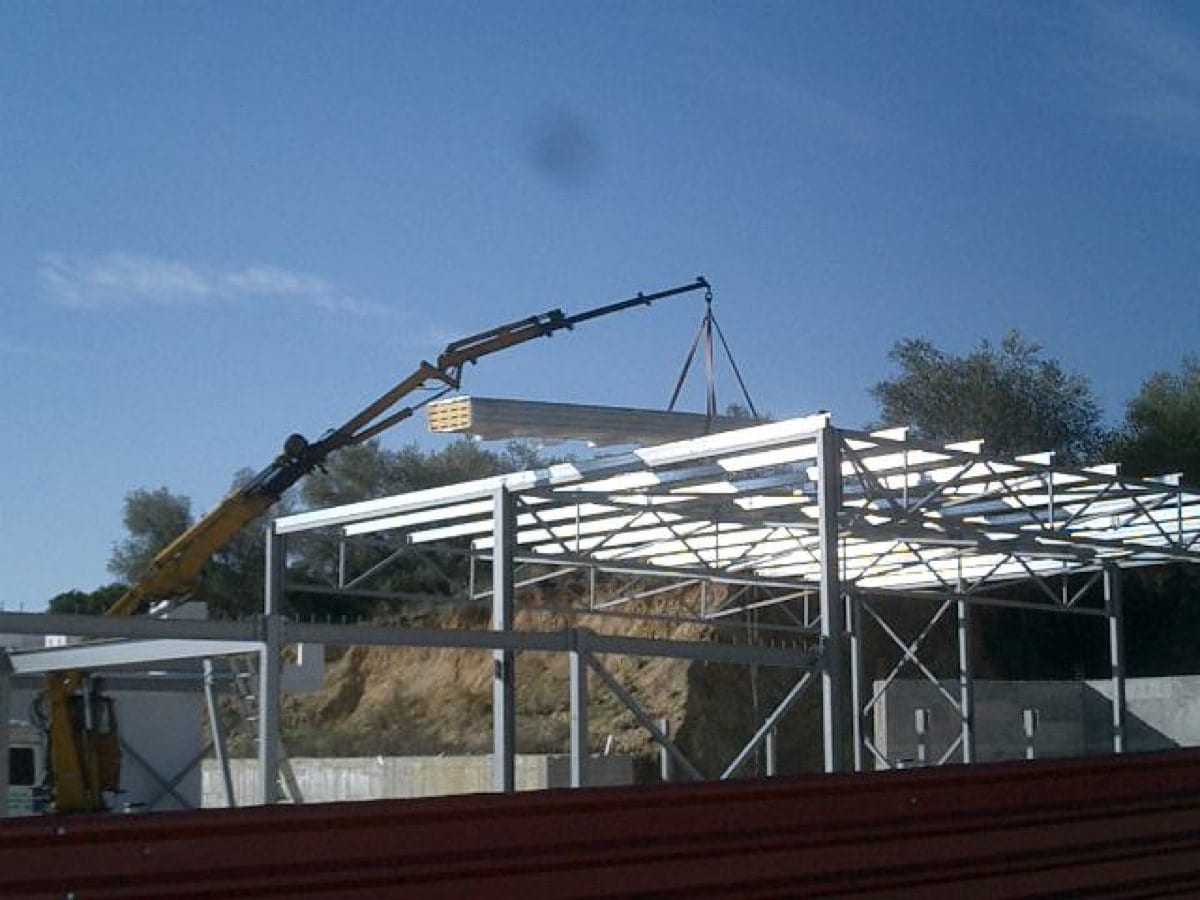 επικάλυψη πίσω μέρους κτιρίου